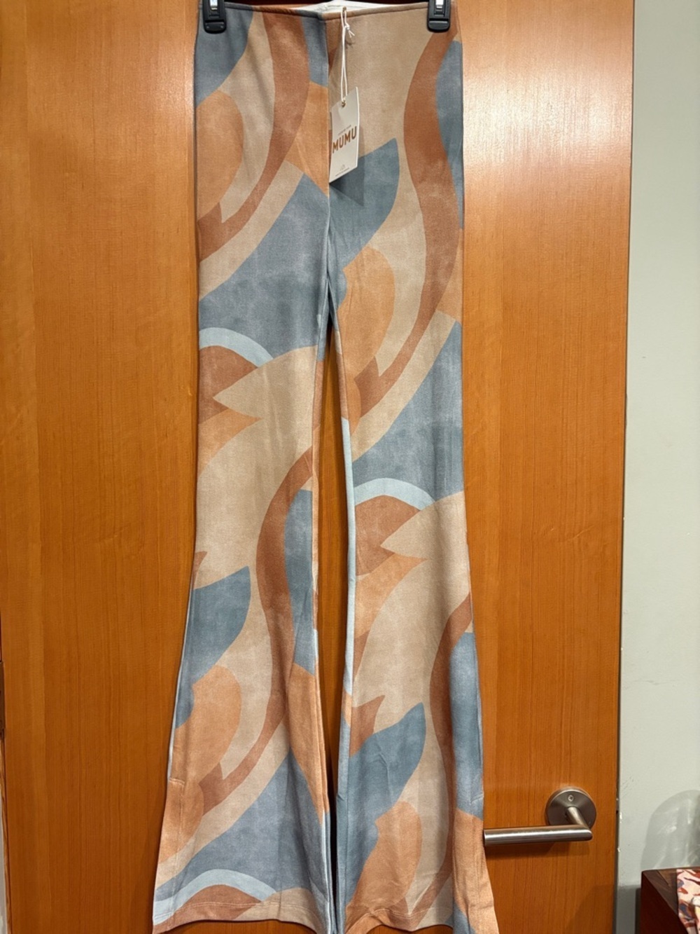 Show Me Your Mumu Maren Bells Abstract Flare Pants - Picture 5 of 8